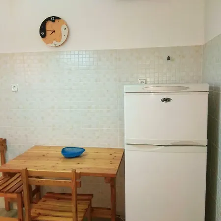 Neratza Beach Apartment Nerantza