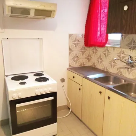 Apartment Neratza Beach